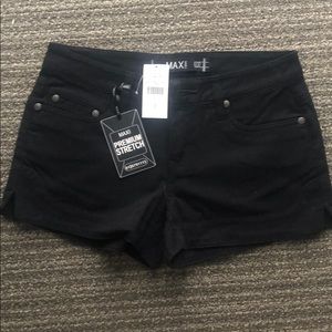 NWT Max rave black stretch shirts size 3